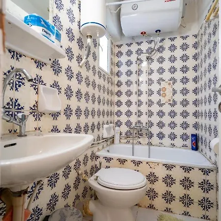 Apartment Zografou 1 Bed 2 Pers *